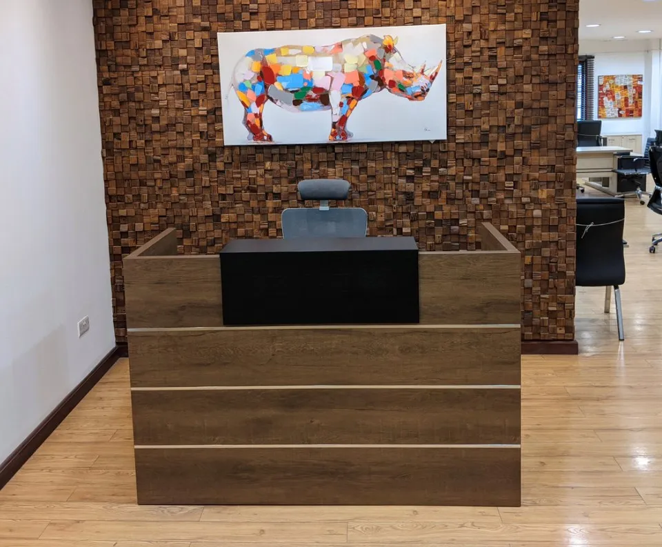 1.6m Oak Reception Counter
